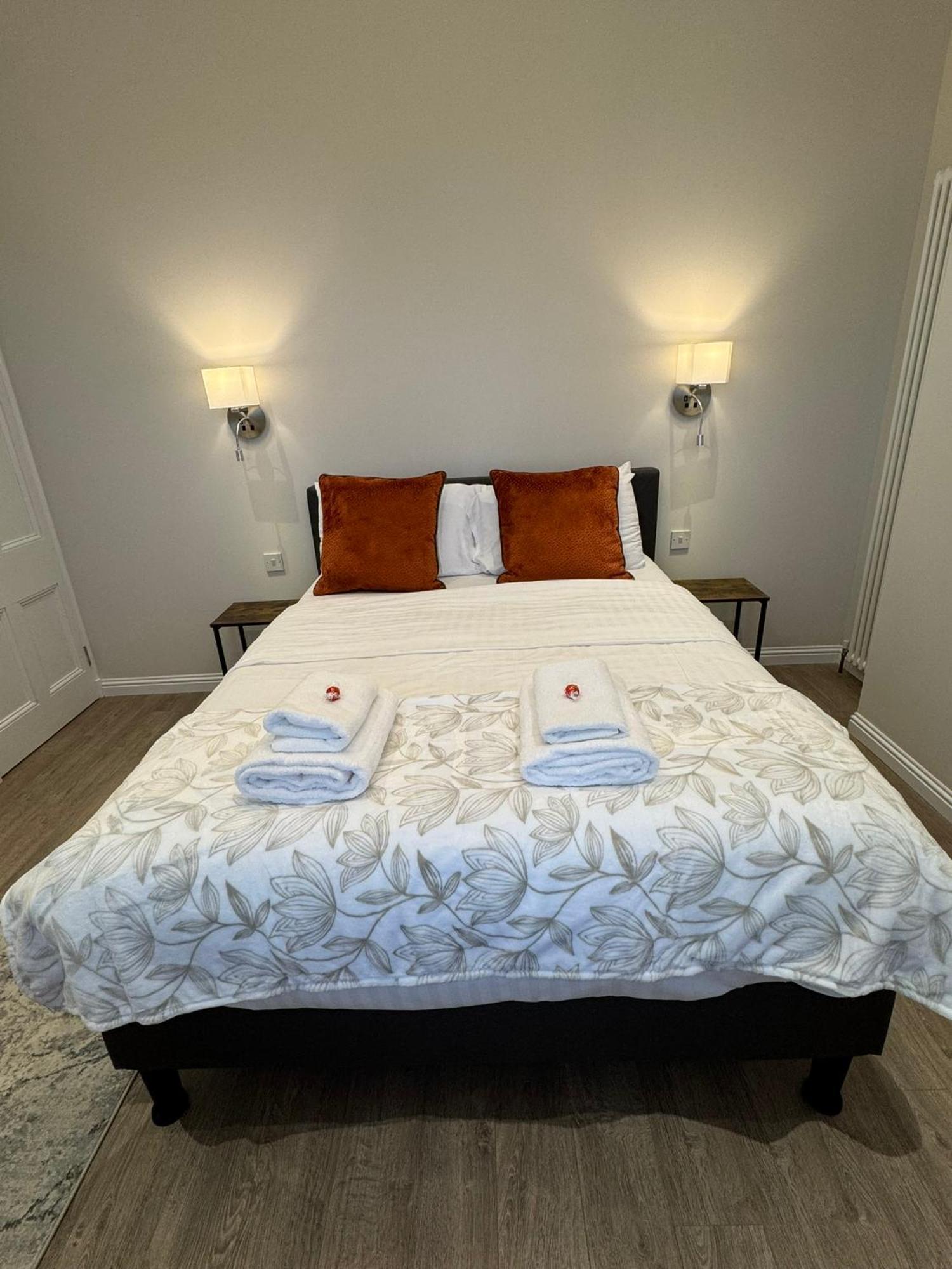 Luxury 2 Bedroom Cottage West Calder Eksteriør billede